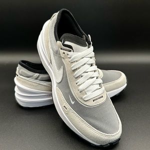 Youth Nike Waffle One GS Size 5Y